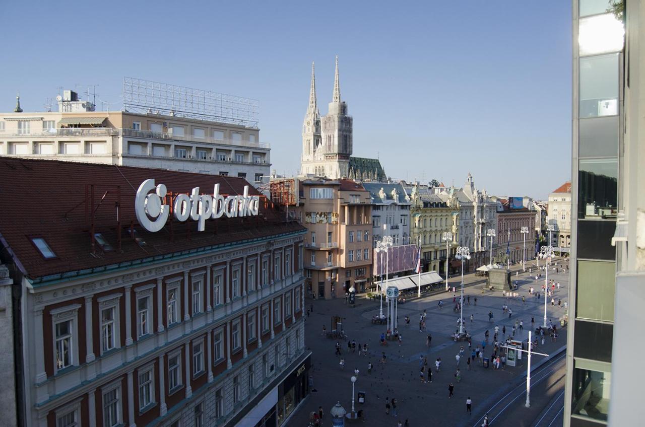 Studio Apartment With A View Of Ban Jelacic Square Záhřeb Exteriér fotografie