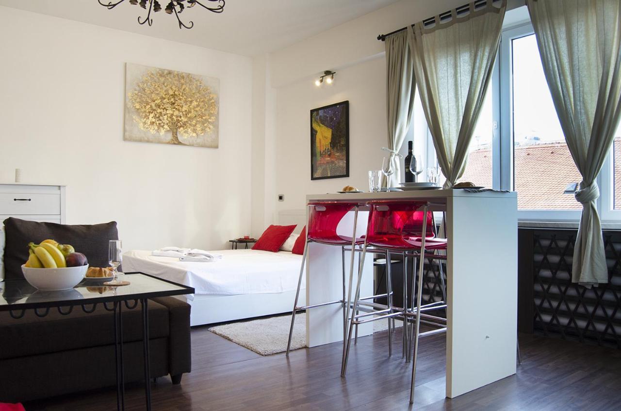 Studio Apartment With A View Of Ban Jelacic Square Záhřeb Exteriér fotografie