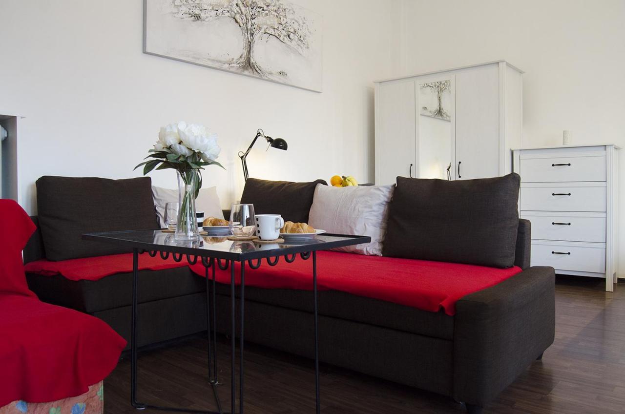Studio Apartment With A View Of Ban Jelacic Square Záhřeb Exteriér fotografie