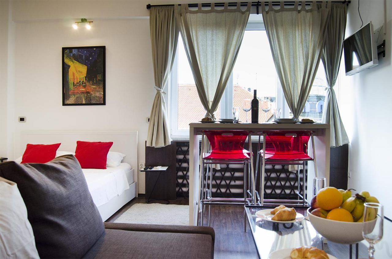Studio Apartment With A View Of Ban Jelacic Square Záhřeb Exteriér fotografie