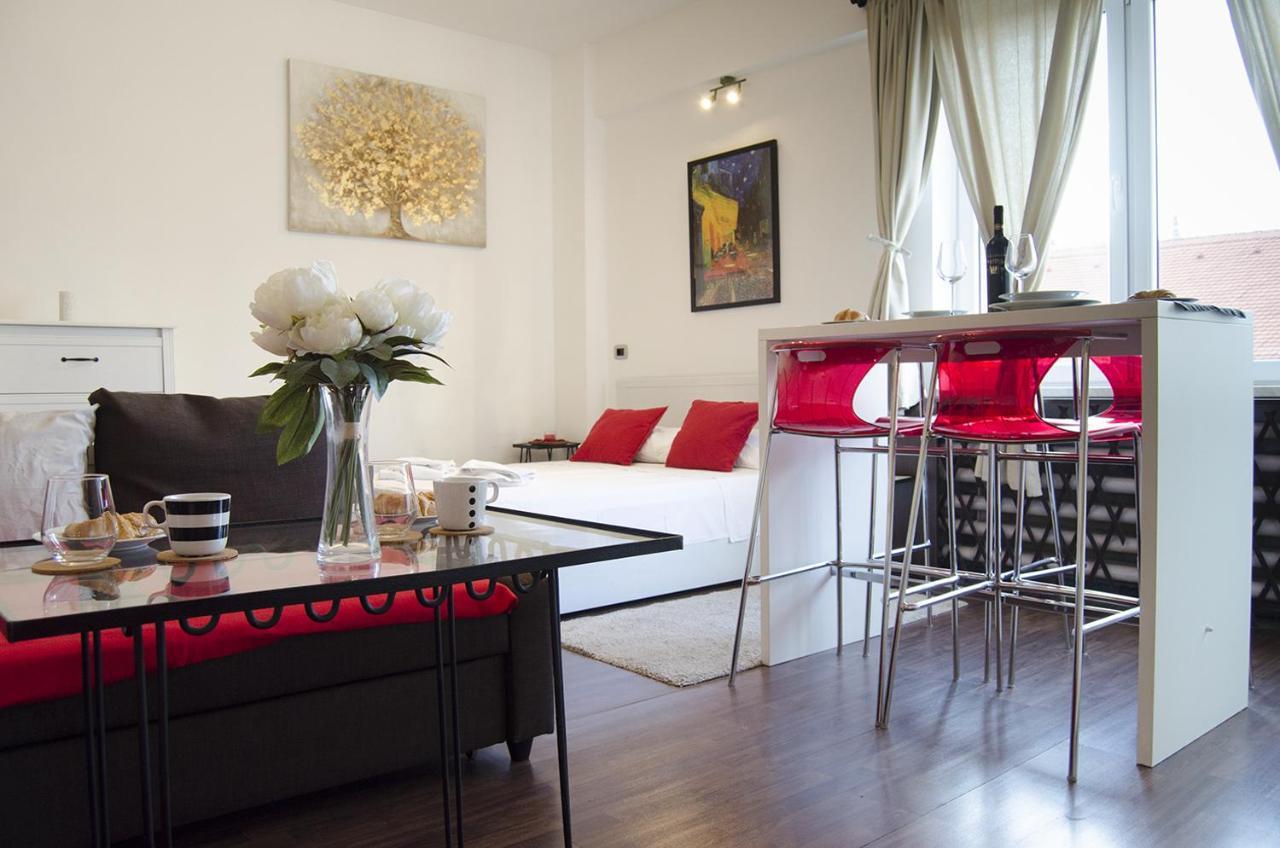 Studio Apartment With A View Of Ban Jelacic Square Záhřeb Exteriér fotografie